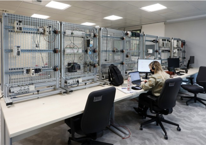 foto Schneider Electric elige Barcelona para su nuevo Hub Digital internacional.